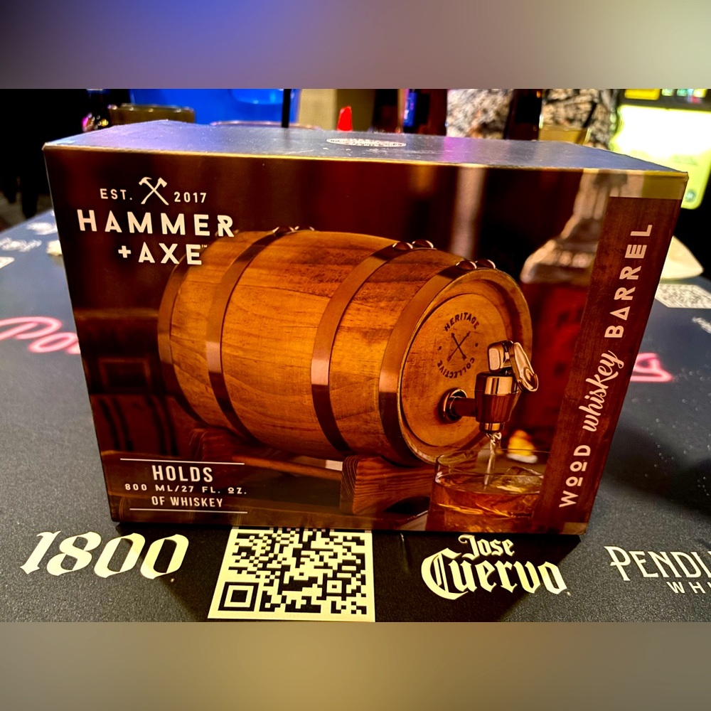 Hammer & Axe Wood Whiskey Barrel holds 800 ml 27 fl oz w/spout (infuse/serve)
